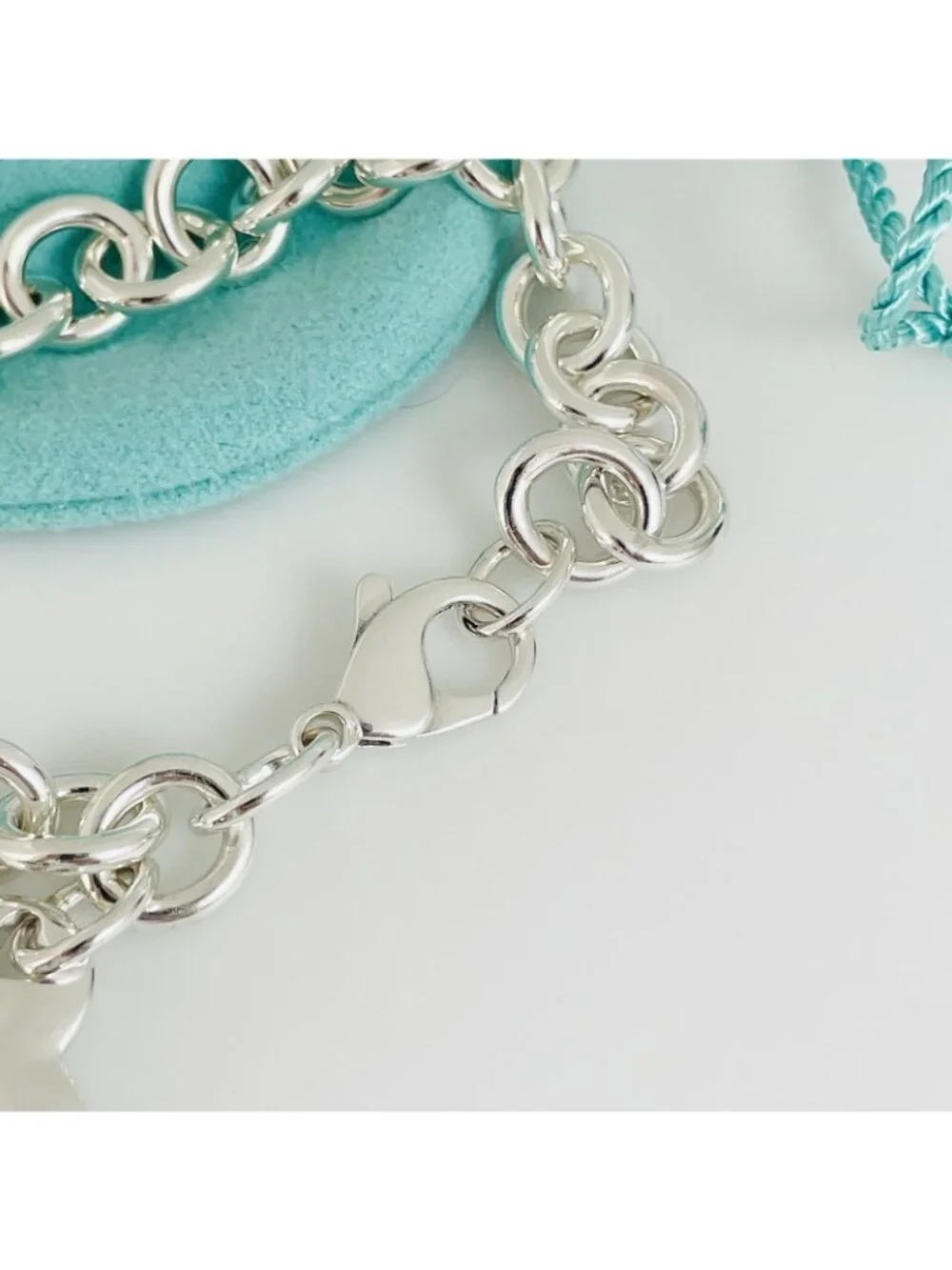 8" Tiffany & Co Puffed Puff Double Cutout Heart Tag Charm Bracelet in Silver - Picture 5 of 5